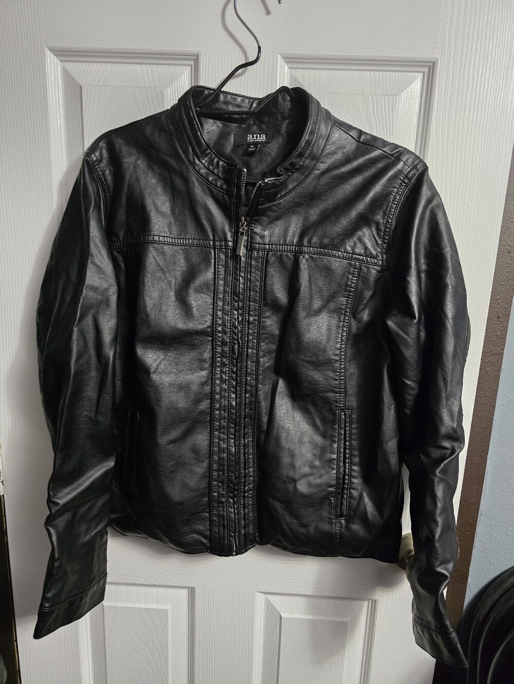 a.n.a A New Approach Faux Leather Moto Jacket Black Zip Up XL.